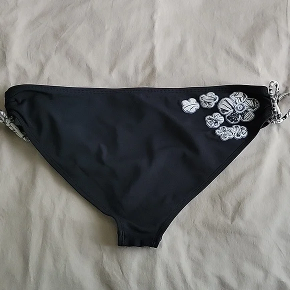 Powder room 2-piece bikini - Picture 6 of 8